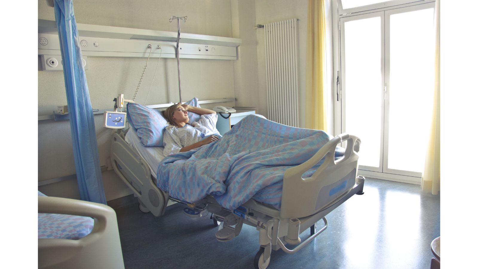 Un établissement de santé privé est-il responsable en cas de chute d’un patient de son lit ?